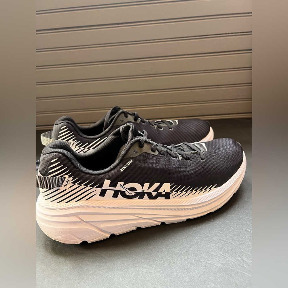 Hoka one one Men's rincon 2 Black and White Athletic Shoes size 11.5 - Picture 9 of 9